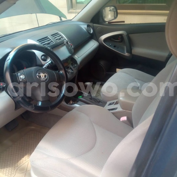 Big with watermark toyota rav4 benin cotonou 7182
