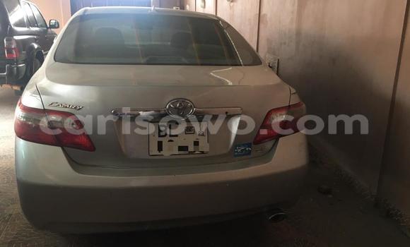 Ra Àlòkù Toyota Camry Silver Ọkọ̀ in Cotonou ni Benin Ra Àlòkù Toyota Camry Silver Ọkọ̀ in Cotonou ni Benin