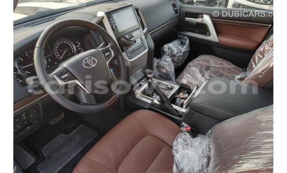 Buy Import Toyota Land Cruiser White Car in Import - Dubai in Benign Buy Import Toyota Land Cruiser White Car in Import - Dubai in Benign