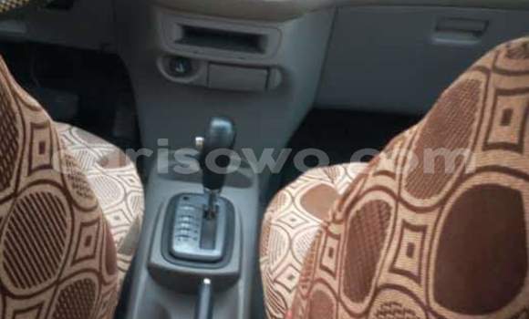 Acheter Occasion Voiture Nissan Almera Tino Vert à Cotonou, Benin Acheter Occasion Voiture Nissan Almera Tino Vert à Cotonou, Benin