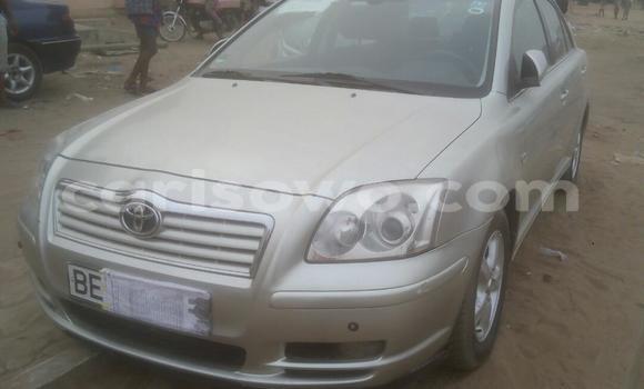 Sayi Na hannu Toyota Avensis Azurfa Mota in Cotonou a Benin Sayi Na hannu Toyota Avensis Azurfa Mota in Cotonou a Benin
