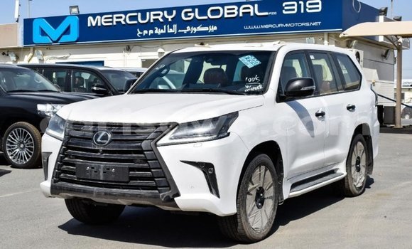 Acheter Import Voiture Lexus LX Blanc à Import - Dubai, Benin Acheter Import Voiture Lexus LX Blanc à Import - Dubai, Benin