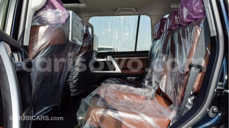 Big with watermark toyota land cruiser benin import dubai 7212