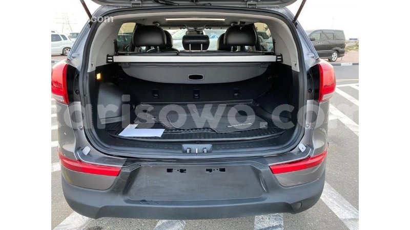 Big with watermark kia sportage benin import dubai 7217