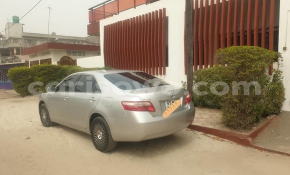 Ra Tuntun Toyota Camry Silver Ọkọ̀ in Cotonou ni Benin Ra Tuntun Toyota Camry Silver Ọkọ̀ in Cotonou ni Benin