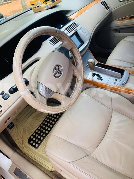 Big with watermark toyota avalon benin cotonou 7222