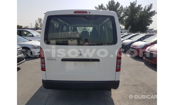 Sayi Imported Toyota DA White Babbar mota in Import - Dubai a Benin Sayi Imported Toyota DA White Babbar mota in Import - Dubai a Benin