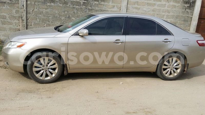 Big with watermark camry3