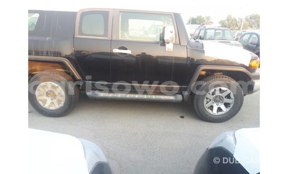 Acheter Import Voiture Toyota FJ Cruiser Noir à Import - Dubai, Benin Acheter Import Voiture Toyota FJ Cruiser Noir à Import - Dubai, Benin