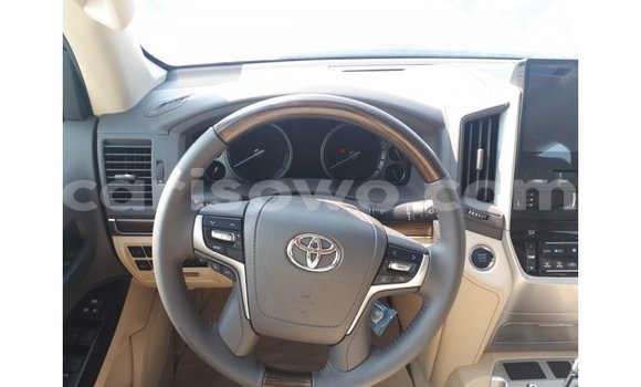 Ra Imported Toyota Land Cruiser Miiran Ọkọ̀ in Import - Dubai ni Benin Ra Imported Toyota Land Cruiser Miiran Ọkọ̀ in Import - Dubai ni Benin