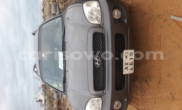 Sayi Na hannu Hyundai Santa Fe Azurfa Mota in Cotonou a Benin