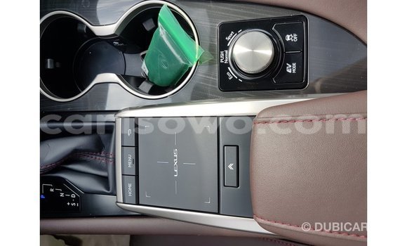 Acheter Import Voiture Lexus CT Noir à Import - Dubai, Benin Acheter Import Voiture Lexus CT Noir à Import - Dubai, Benin