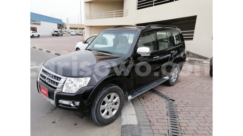 Big with watermark mitsubishi pajero benin import dubai 7267