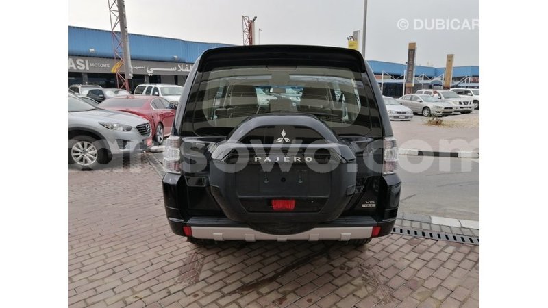 Big with watermark mitsubishi pajero benin import dubai 7267