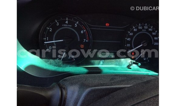 Acheter Import Voiture Toyota Hilux Blanc à Import - Dubai, Benin Acheter Import Voiture Toyota Hilux Blanc à Import - Dubai, Benin