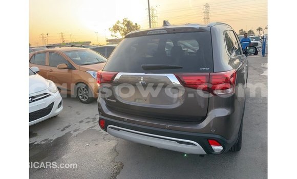 Sayi Imported Mitsubishi Outlander Brown Mota in Import - Dubai a Benin Sayi Imported Mitsubishi Outlander Brown Mota in Import - Dubai a Benin