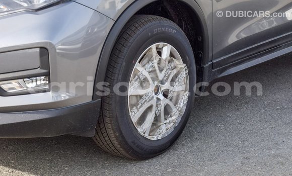 Buy Import Nissan Evalia Other Truck in Import - Dubai in Benign Buy Import Nissan Evalia Other Truck in Import - Dubai in Benign