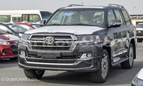 Buy Import Toyota Land Cruiser Other Car in Import - Dubai in Benign Buy Import Toyota Land Cruiser Other Car in Import - Dubai in Benign