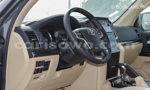 Buy Import Toyota Land Cruiser Other Car in Import - Dubai in Benign Buy Import Toyota Land Cruiser Other Car in Import - Dubai in Benign