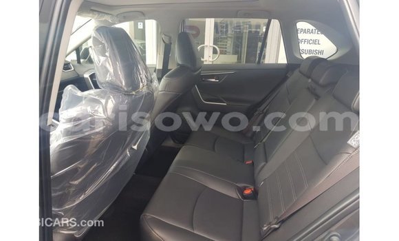 Sayi Imported Toyota HiAce Sauran Babbar mota in Import - Dubai a Benin Sayi Imported Toyota HiAce Sauran Babbar mota in Import - Dubai a Benin