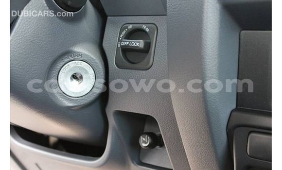 Sayi Imported Toyota Land Cruiser White Mota in Import - Dubai a Benin Sayi Imported Toyota Land Cruiser White Mota in Import - Dubai a Benin