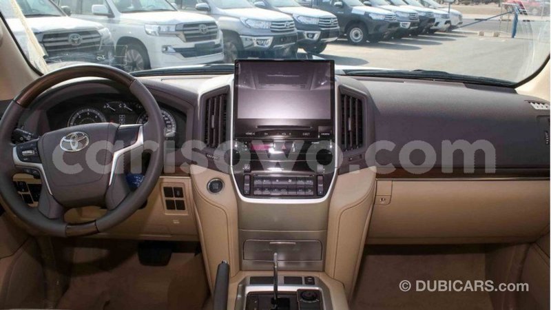 Big with watermark toyota land cruiser benin import dubai 7326