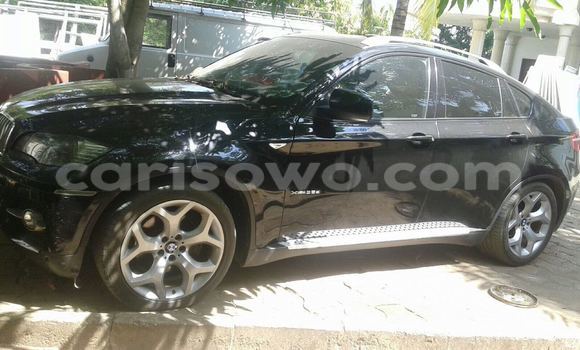 Sayi Na hannu BMW X6 Black Mota in Cotonou a Benin