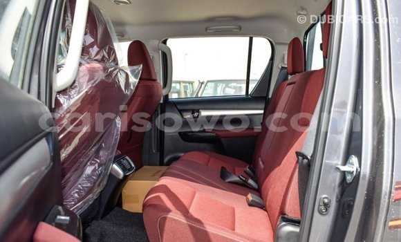 Ra Imported Toyota Hilux Miiran Ọkọ̀ in Import - Dubai ni Benin Ra Imported Toyota Hilux Miiran Ọkọ̀ in Import - Dubai ni Benin