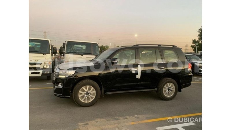 Big with watermark toyota land cruiser benign import dubai 7341