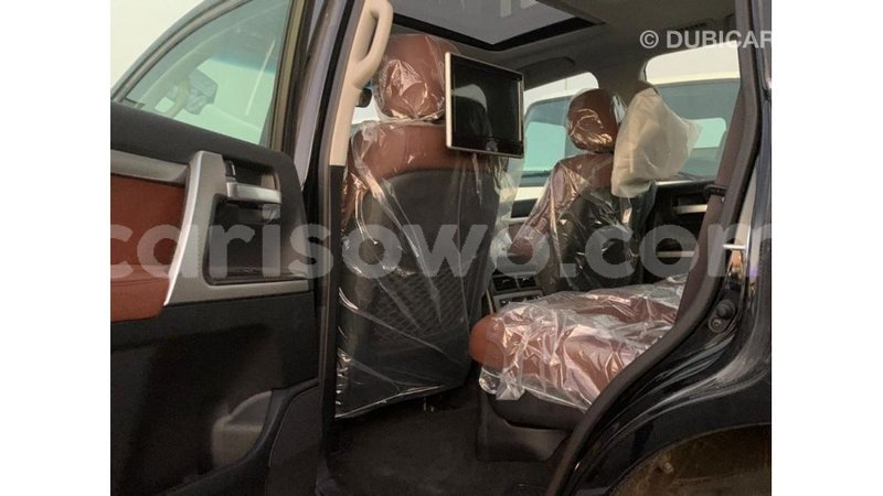 Big with watermark toyota land cruiser benign import dubai 7341