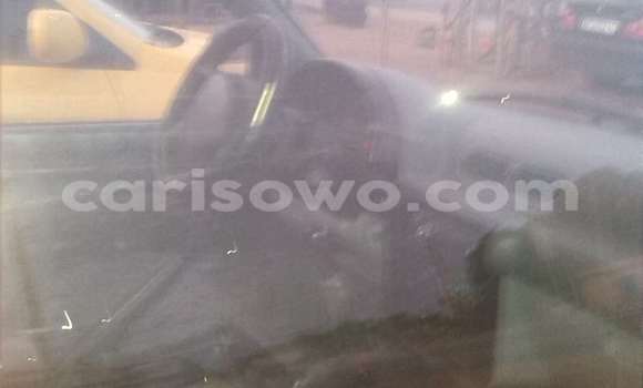 Ra Àlòkù Nissan Serena Red Ọkọ̀ in Abomey Calavi ni Benin Ra Àlòkù Nissan Serena Red Ọkọ̀ in Abomey Calavi ni Benin