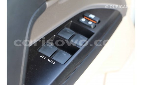 Sayi Imported Toyota Land Cruiser White Mota in Import - Dubai a Benin Sayi Imported Toyota Land Cruiser White Mota in Import - Dubai a Benin