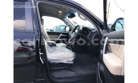 Sayi Imported Toyota Land Cruiser Black Mota in Import - Dubai a Benin Sayi Imported Toyota Land Cruiser Black Mota in Import - Dubai a Benin