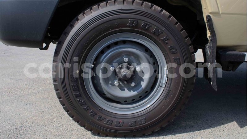 Big with watermark toyota land cruiser benign import dubai 7367