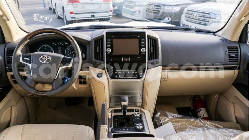 Big with watermark toyota land cruiser benign import dubai 7368