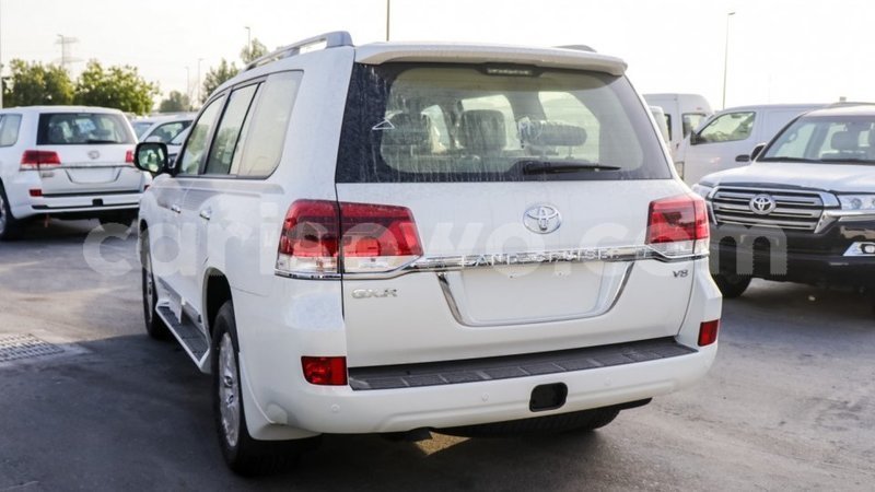 Big with watermark toyota land cruiser benign import dubai 7368