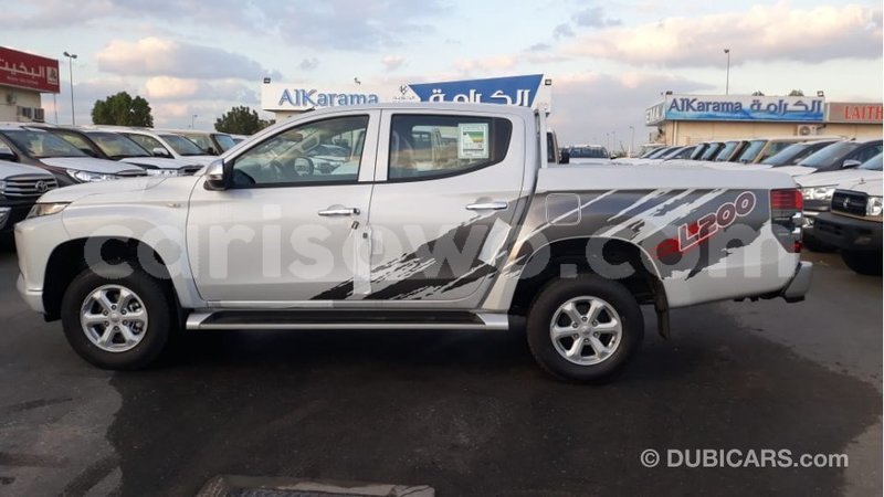 Big with watermark mitsubishi l200 benign import dubai 7369