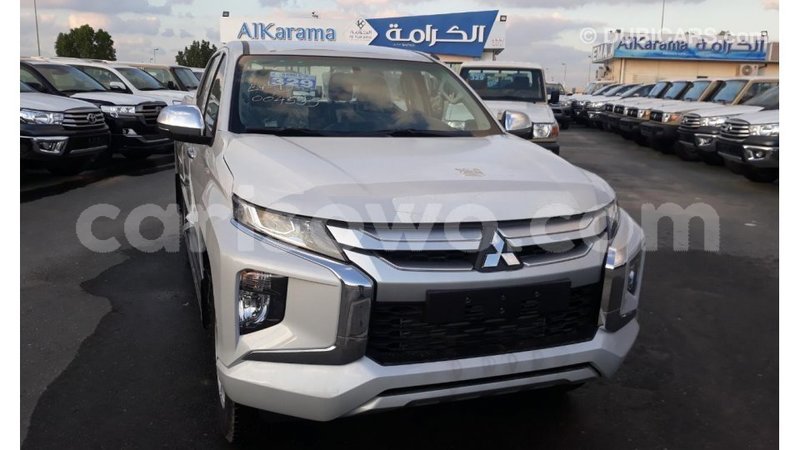 Big with watermark mitsubishi l200 benign import dubai 7369