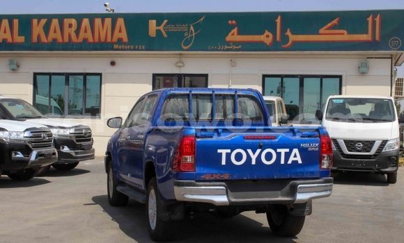 Sayi Imported Toyota Hilux Blue Mota in Import - Dubai a Benin Sayi Imported Toyota Hilux Blue Mota in Import - Dubai a Benin