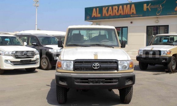 Ra Imported Toyota Land Cruiser Alagara Ọkọ̀ in Import - Dubai ni Benin Ra Imported Toyota Land Cruiser Alagara Ọkọ̀ in Import - Dubai ni Benin
