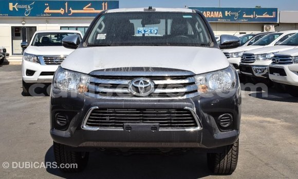 Sayi Imported Toyota Hilux Sauran Mota in Import - Dubai a Benin Sayi Imported Toyota Hilux Sauran Mota in Import - Dubai a Benin