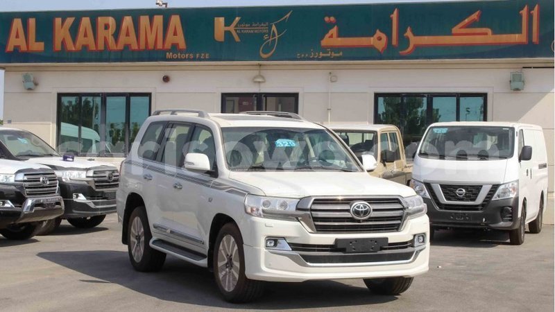 Big with watermark toyota land cruiser benign import dubai 7376
