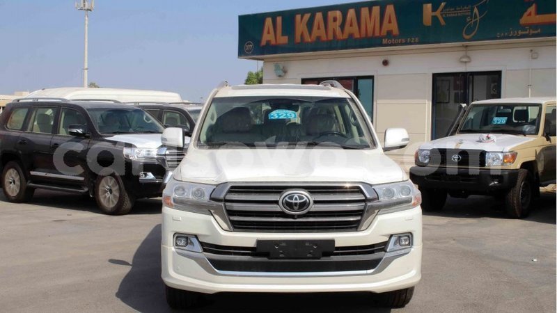 Big with watermark toyota land cruiser benign import dubai 7376