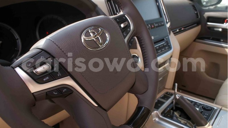 Big with watermark toyota land cruiser benign import dubai 7376