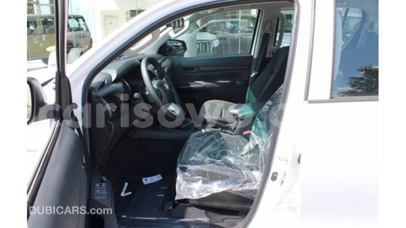 Big with watermark toyota hilux benign import dubai 7377