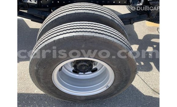 Acheter Import Voiture Mitsubishi i Blanc à Import - Dubai, Benin Acheter Import Voiture Mitsubishi i Blanc à Import - Dubai, Benin