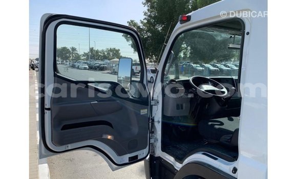 Acheter Import Voiture Mitsubishi i Blanc à Import - Dubai, Benin Acheter Import Voiture Mitsubishi i Blanc à Import - Dubai, Benin