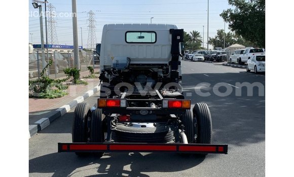 Acheter Import Voiture Mitsubishi i Blanc à Import - Dubai, Benin Acheter Import Voiture Mitsubishi i Blanc à Import - Dubai, Benin