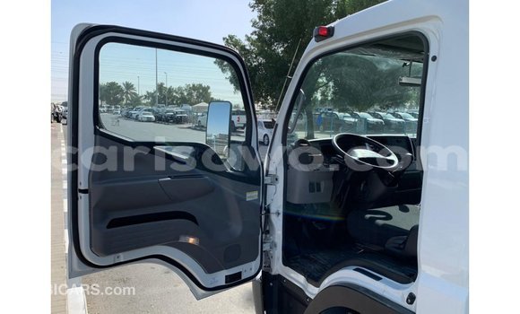 Acheter Import Voiture Mitsubishi i Blanc à Import - Dubai, Benin Acheter Import Voiture Mitsubishi i Blanc à Import - Dubai, Benin