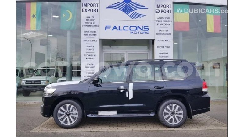 Big with watermark toyota land cruiser benign import dubai 7382